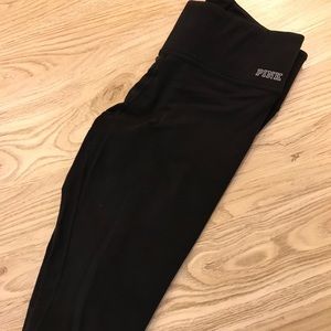 PINK Victoria’s Secret fleece lined black leggings